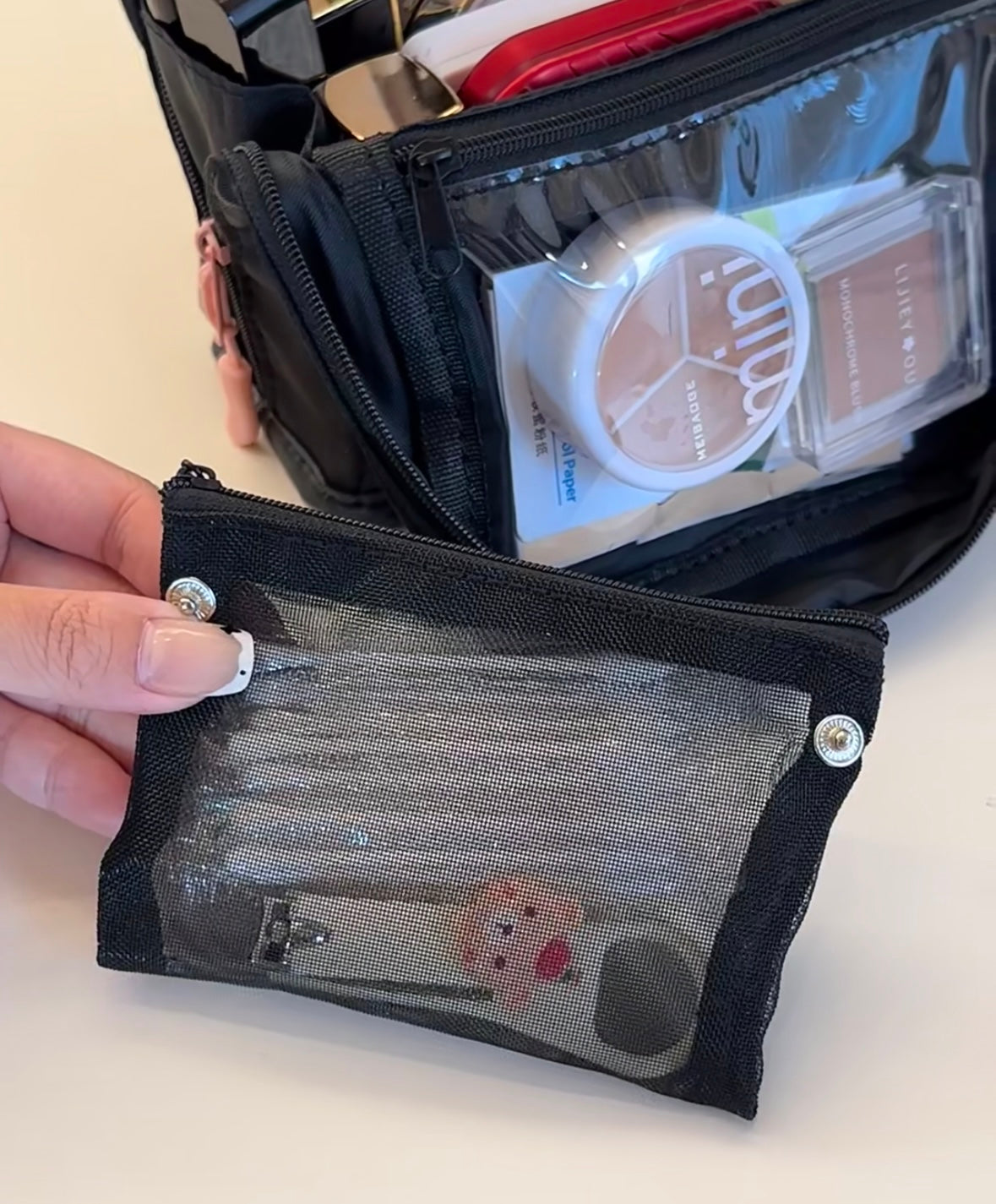 SnapPal Magnetic Makeup Organizer Bag