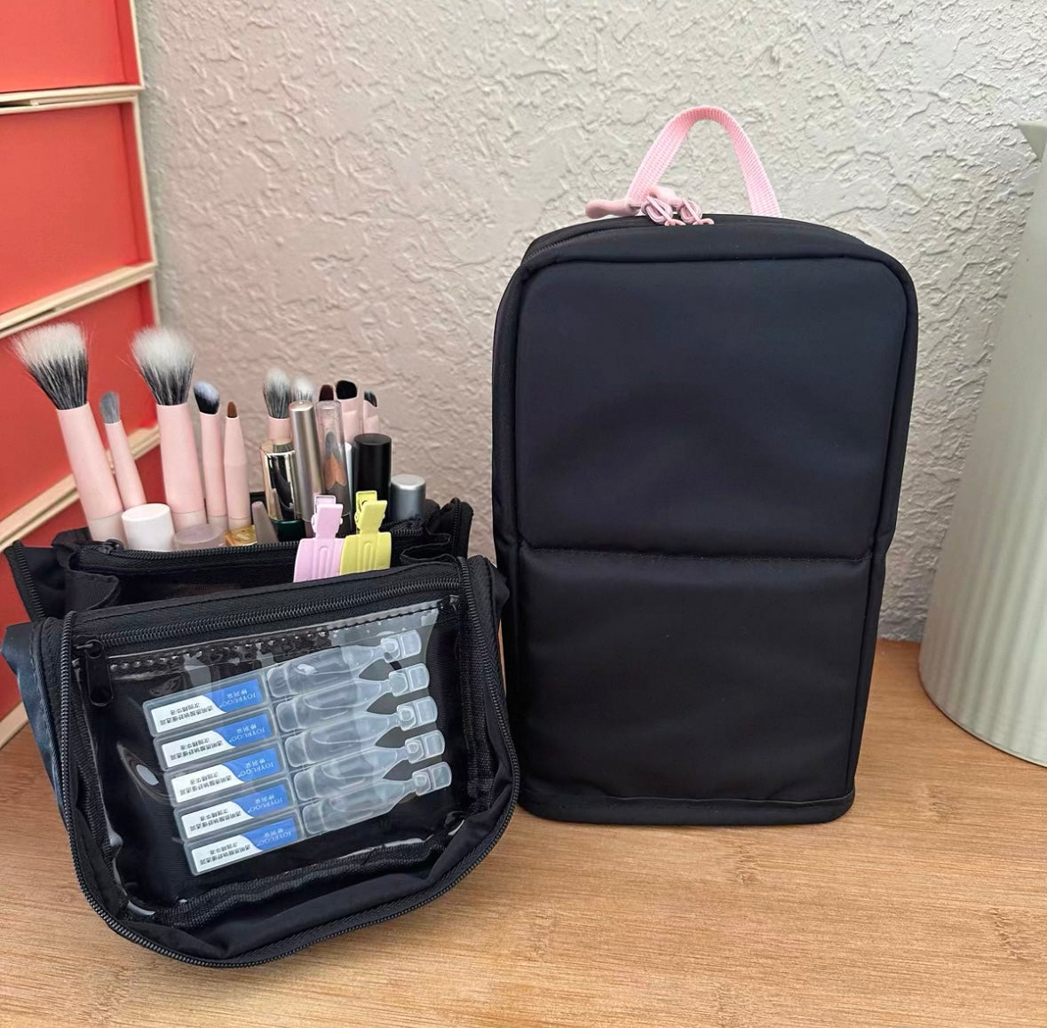 SnapPal Magnetic Makeup Organizer Bag