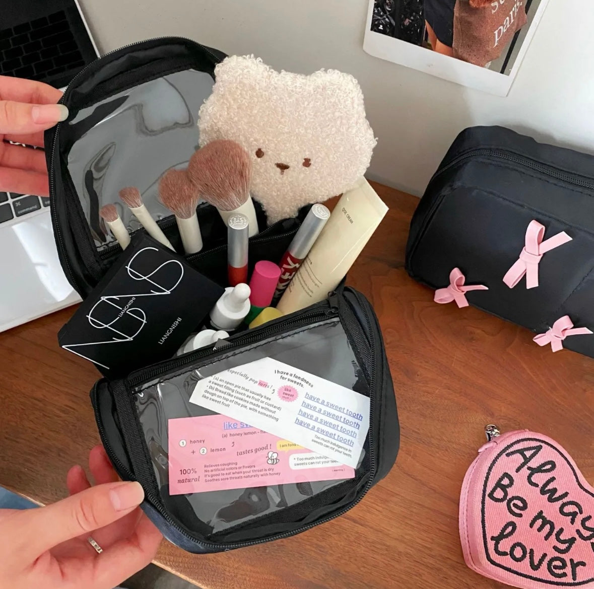 SnapPal Magnetic Makeup Organizer Bag